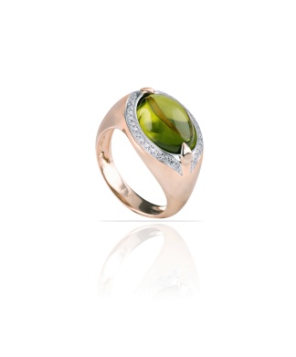 Vivien Peridot Ring in18kt rose and white gold, diamonds peridot Silvia Kelly jewelry, Lake Como
